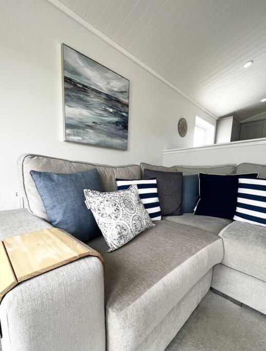 Diddly Squat Lodge With Hot Tub, Pendle View Holiday Park Clitheroe Εξωτερικό φωτογραφία