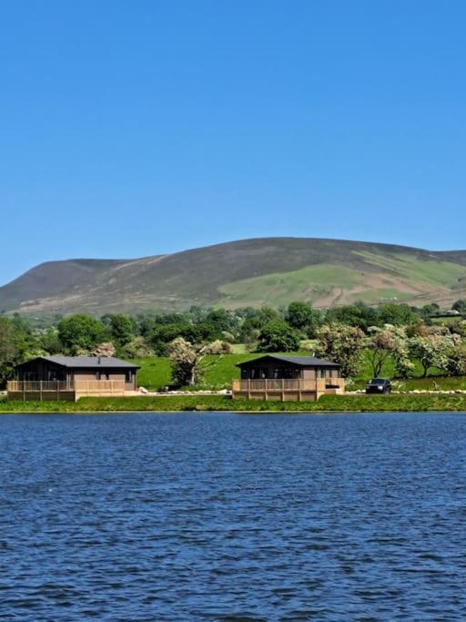 Diddly Squat Lodge With Hot Tub, Pendle View Holiday Park Clitheroe Εξωτερικό φωτογραφία